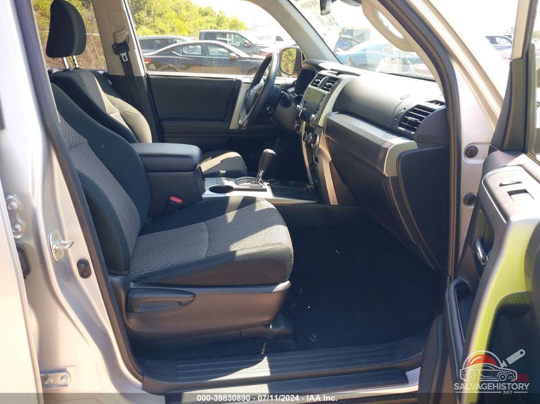 JTEEU5JR3P5284981 2023 TOYOTA 4RUNNER photo no. 5