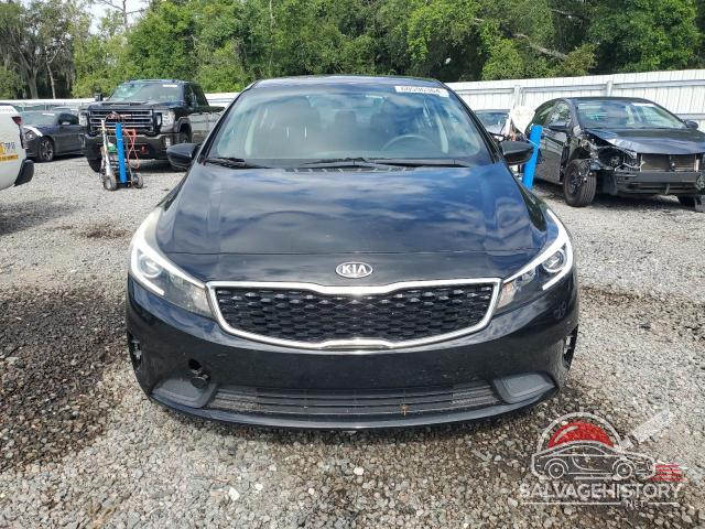 3KPFK4A71HE113028 2017 KIA FORTE photo no. 5