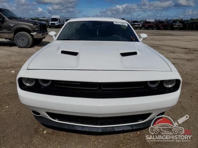 2C3CDZAG7GH254428 2016 DODGE CHALLENGER photo no. 5