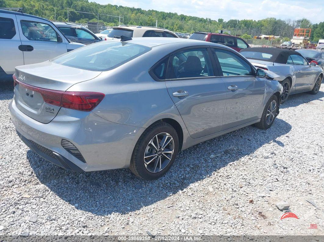 3KPF24AD9PE656924 2023 KIA FORTE photo no. 4
