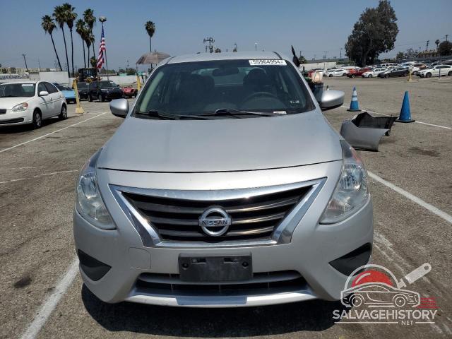 3N1CN7AP5JK402886 2018 NISSAN VERSA photo no. 5