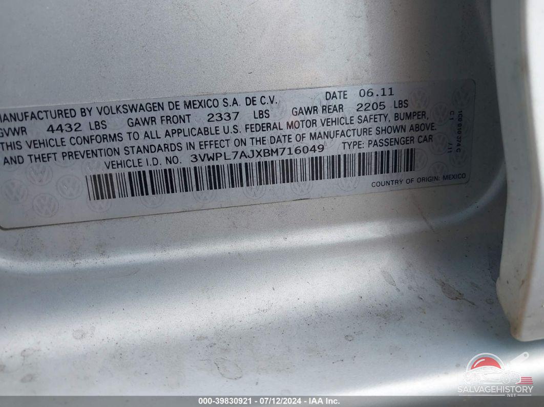 3VWPL7AJXBM716049 2011 VOLKSWAGEN JETTA SPORTWAGEN photo no. 9