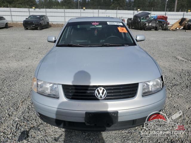 WVWMD63B2XE435282 1999 VOLKSWAGEN PASSAT photo no. 5