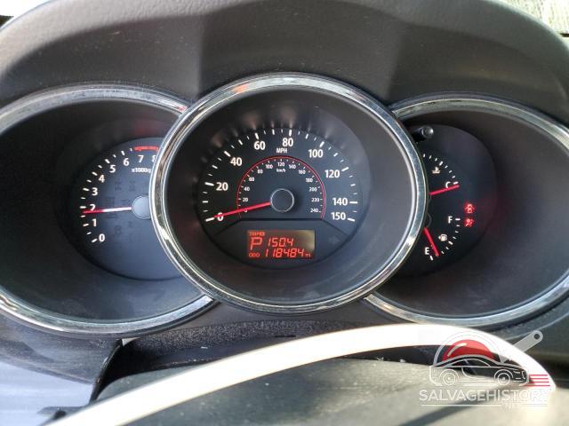 5XYKTDA25BG087981 2011 KIA SORENTO photo no. 9