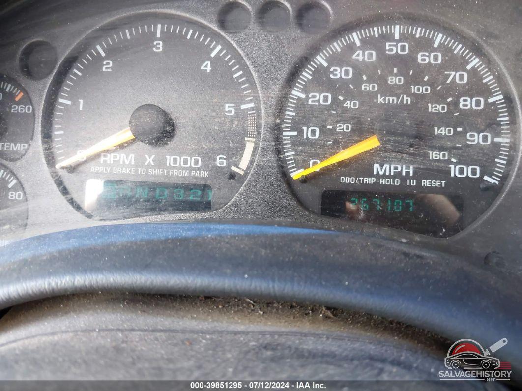 1GNCT18W6XK241649 1999 CHEVROLET BLAZER photo no. 7