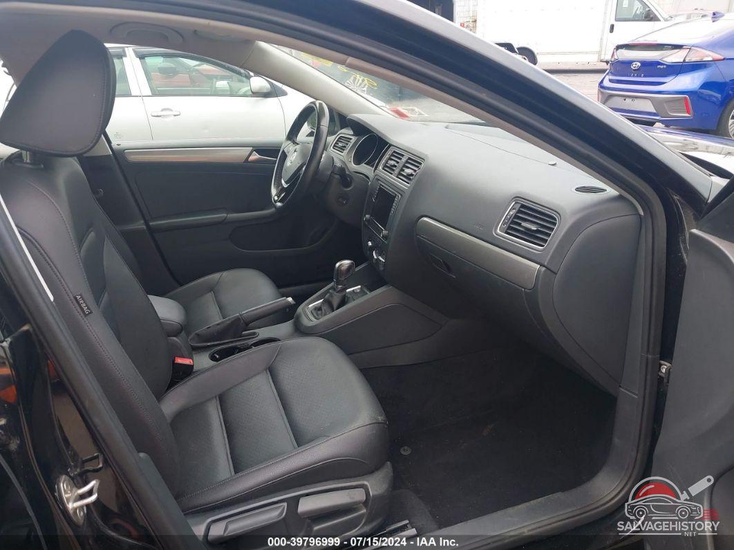 3VWDB7AJ7HM325357 2017 VOLKSWAGEN JETTA photo no. 5