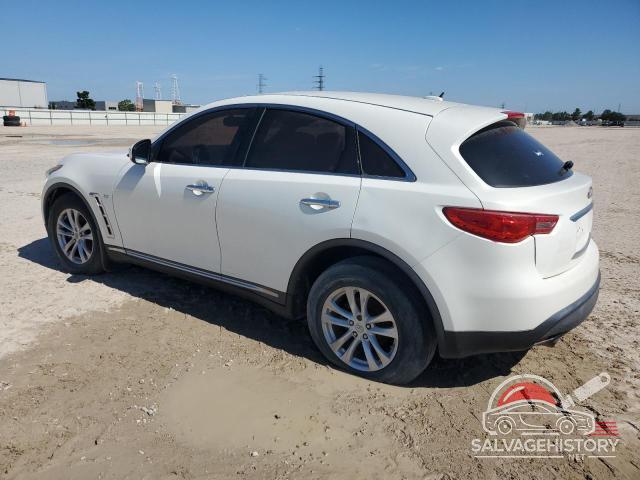 JN8CS1MU6EM451321 2014 INFINITI Q70 photo no. 2