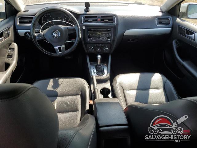 3VWD17AJ6EM215351 2014 VOLKSWAGEN JETTA photo no. 8