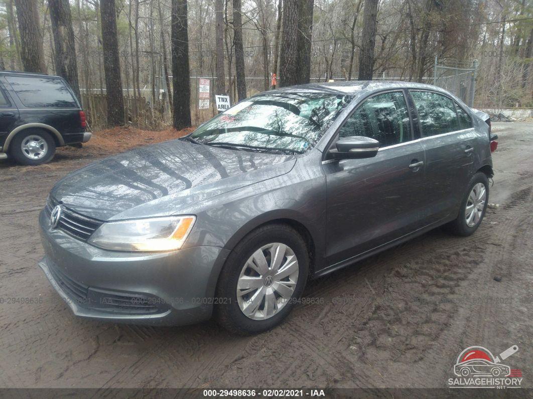 3VWDP7AJ3DM402883 2013 VOLKSWAGEN JETTA SEDAN photo no. 2