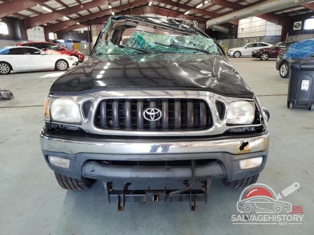 5TEWN72N12Z083440 2002 TOYOTA TACOMA photo no. 5