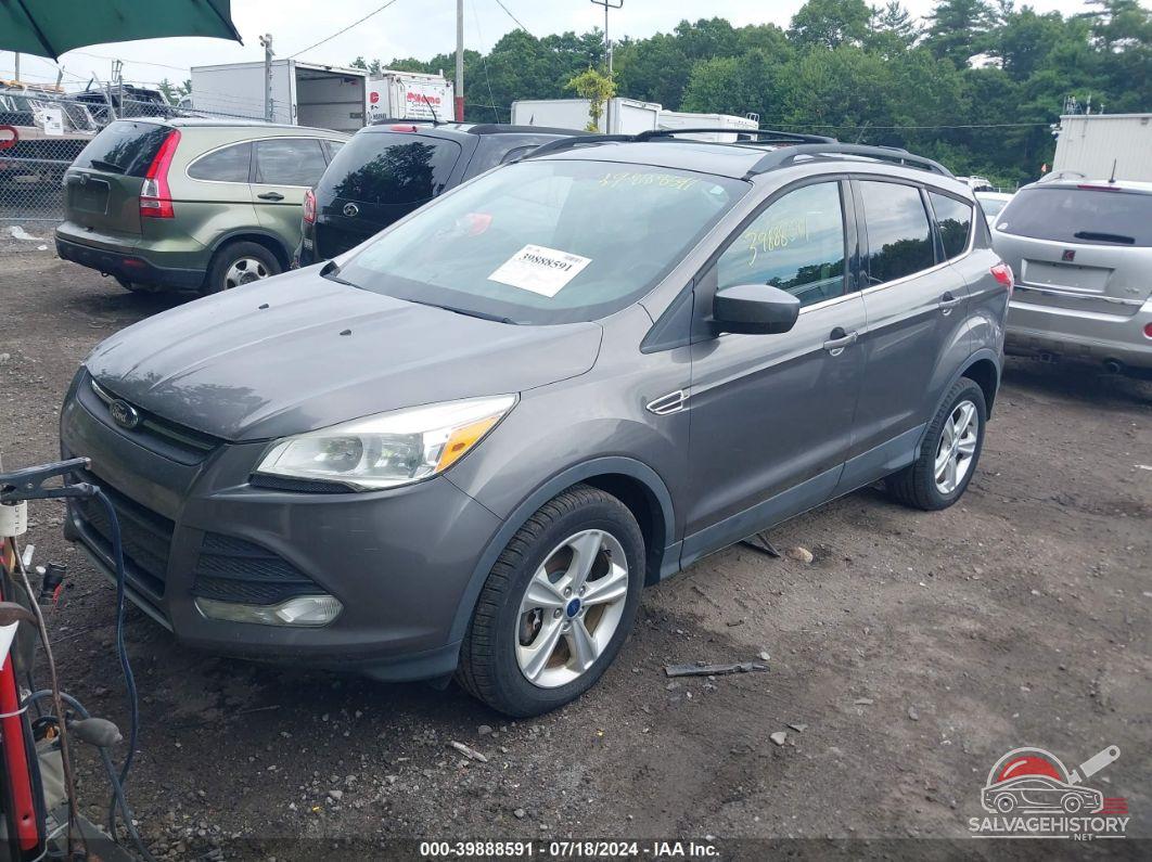 1FMCU9GX4DUA69745 2013 FORD ESCAPE photo no. 2