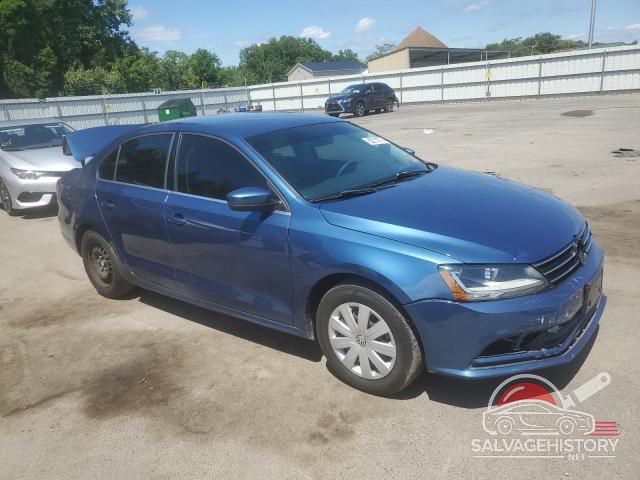 3VW2B7AJ4HM384244 2017 VOLKSWAGEN JETTA photo no. 4