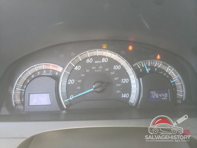4T1BF1FK8EU325724 2014 TOYOTA CAMRY photo no. 9