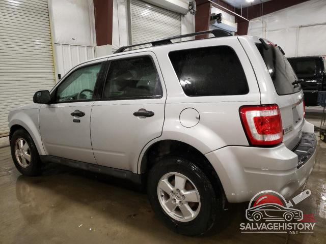 1FMCU0D70BKA72618 2011 FORD ESCAPE photo no. 2