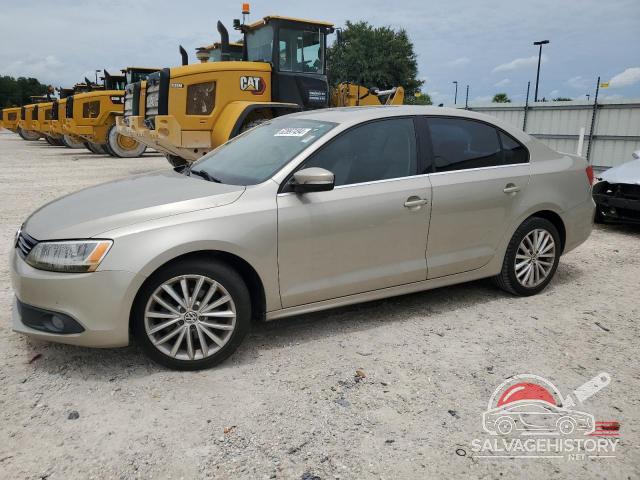 3VWLP7AJXDM242397 2013 VOLKSWAGEN JETTA photo no. 14