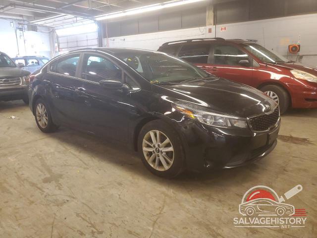 3KPFL4A77HE031155 2017 KIA FORTE photo no. 4