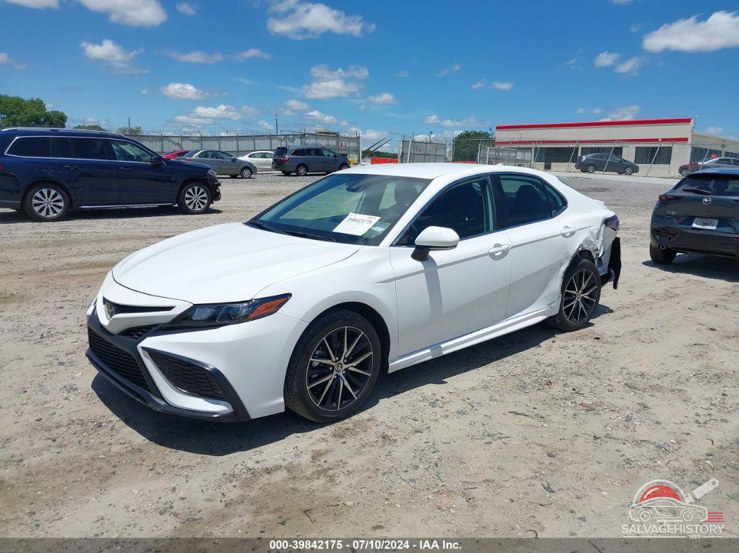 4T1G11AK1RU233761 2024 TOYOTA CAMRY photo no. 2