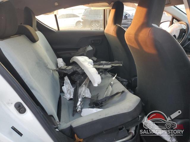 JTDKDTB32J1614274 2018 TOYOTA PRIUS photo no. 10