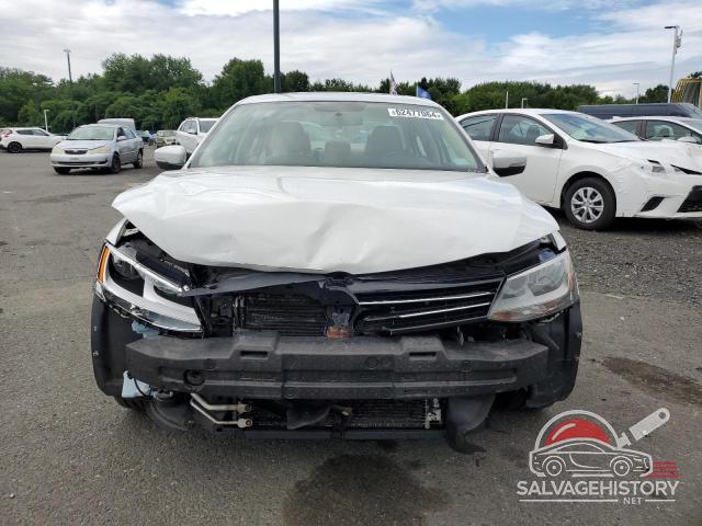 3VWD17AJ9EM407332 2014 VOLKSWAGEN JETTA photo no. 5