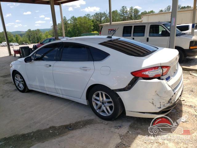 1FA6P0H73F5124319 2015 FORD FUSION photo no. 2