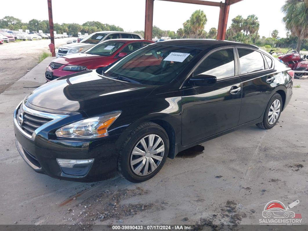 1N4AL3AP1FN366575 2015 NISSAN ALTIMA photo no. 2
