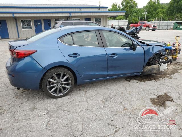 3MZBN1V36JM185654 2018 MAZDA 3 photo no. 3
