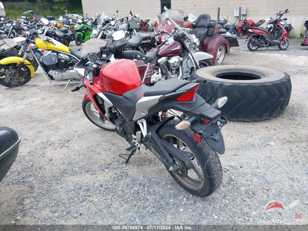 MLHMC4106C5202036 2012 HONDA CBR250 photo no. 3