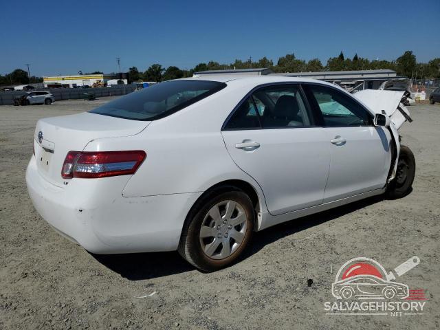 4T1BF3EK1BU587562 2011 TOYOTA CAMRY photo no. 3