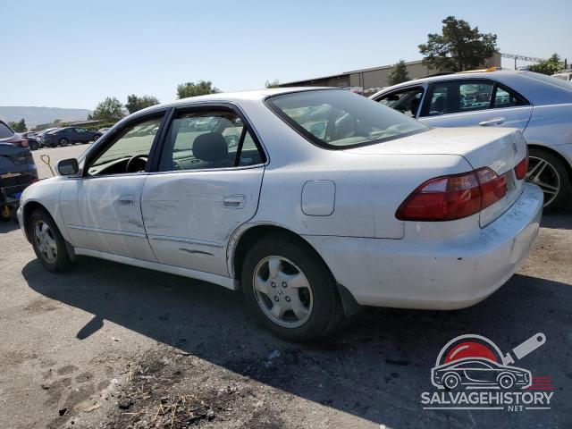 JHMCG6602YC032735 2000 HONDA ACCORD photo no. 2