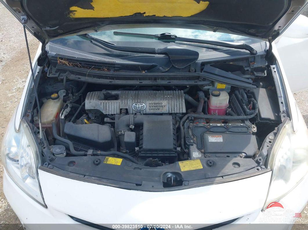 JTDKN3DU3E1745223 2014 TOYOTA PRIUS photo no. 10