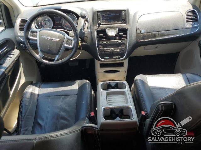2C4RC1BG7DR630012 2013 CHRYSLER MINIVAN photo no. 8