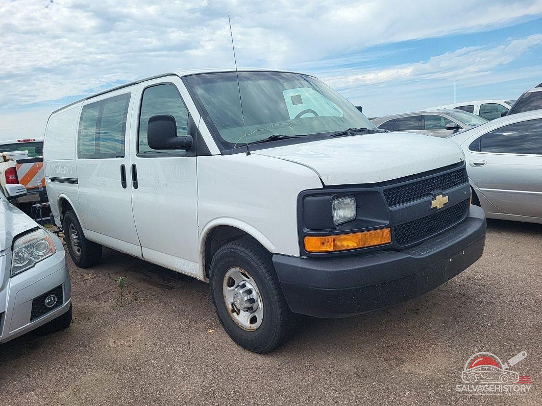 1GCWGFCA5D1171422 2013 CHEVROLET EXPRESS 2500 photo no. 2