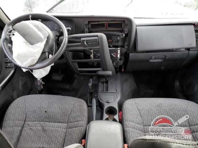 1J4FF48S0YL221852 2000 JEEP CHEROKEE photo no. 8