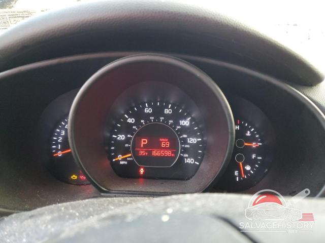 KNDJN2A20F7179996 2015 KIA SOUL photo no. 9