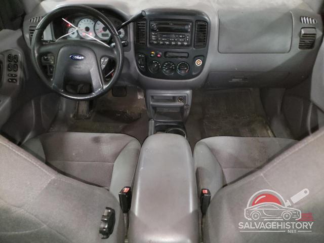 1FMCU04191KB82352 2001 FORD ESCAPE photo no. 8
