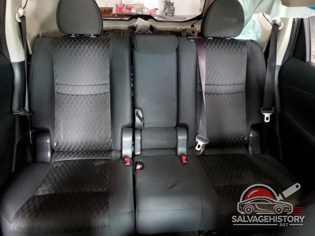 KNMAT2MT9JP520945 2018 NISSAN ROGUE photo no. 10