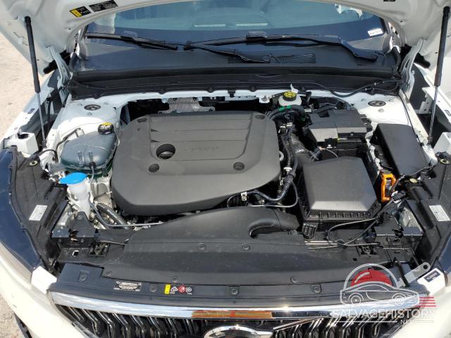 YV4L12UK8R2304645 2024 VOLVO XC40 CORE photo no. 12