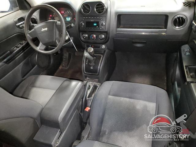 1J4NT2GB5AD506072 2010 JEEP PATRIOT photo no. 8