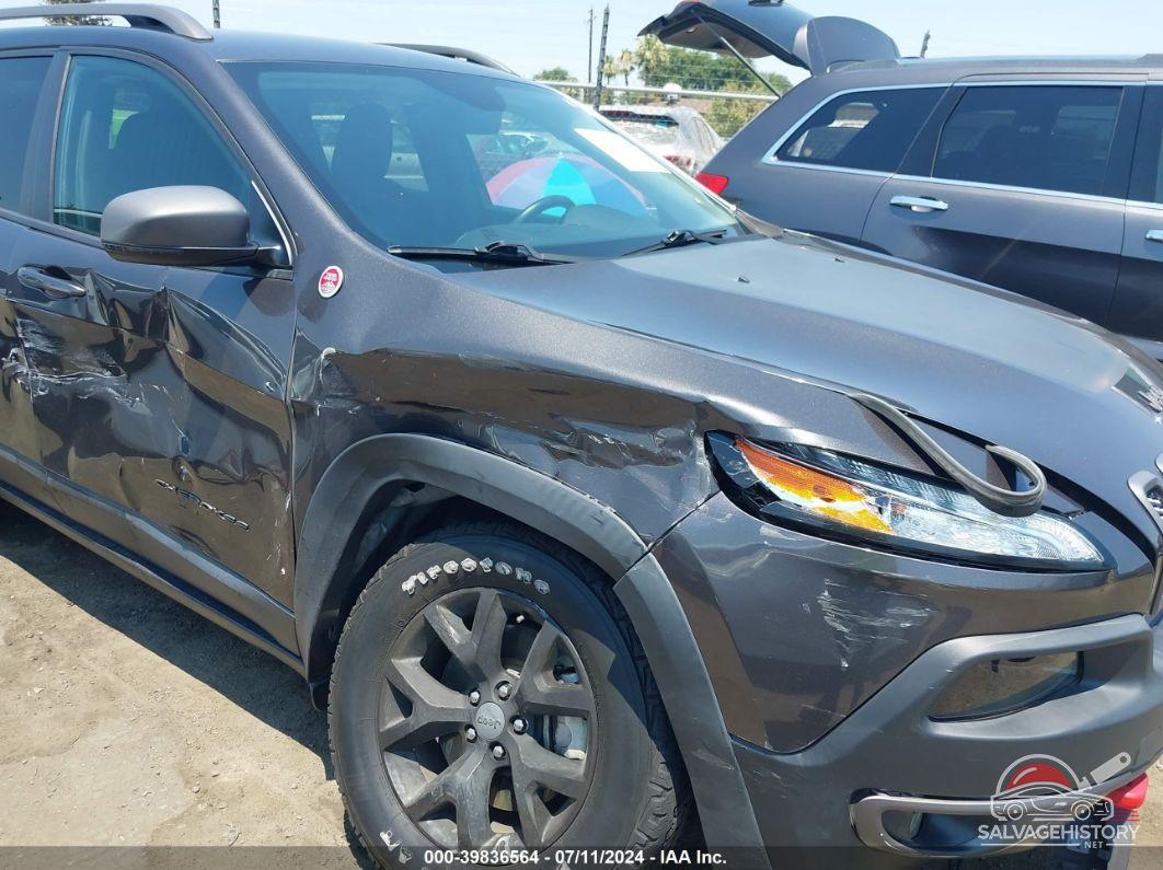 1C4PJMBS9HW647975 2017 JEEP CHEROKEE photo no. 6