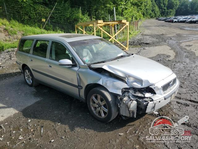YV1SW59V842407586 2004 VOLVO V70 photo no. 4