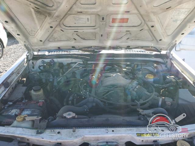 1N6ED27T4YC300265 2000 NISSAN FRONTIER photo no. 11