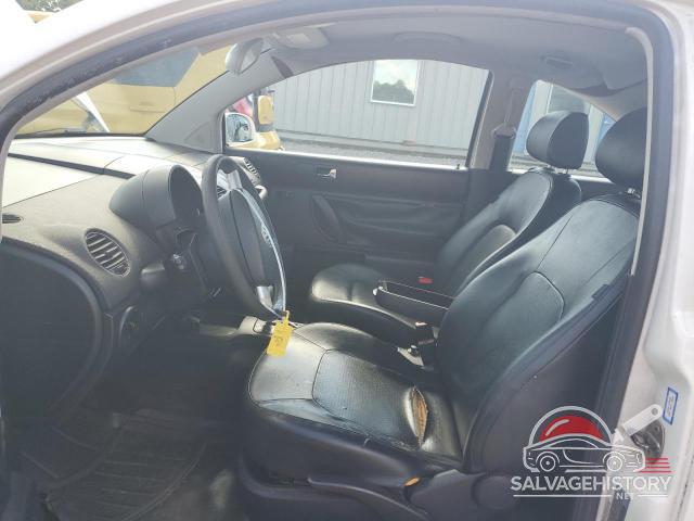 3VWPG3AG0AM008828 2010 VOLKSWAGEN BEETLE photo no. 7