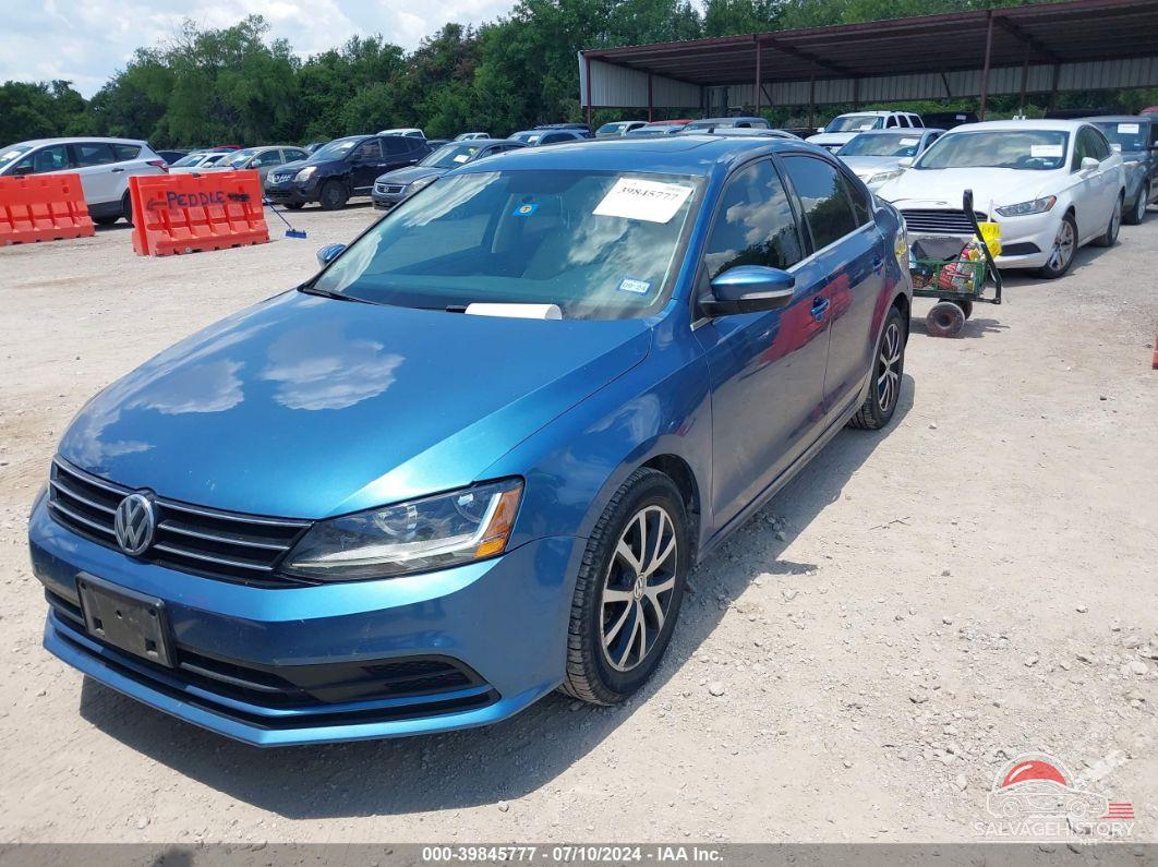 3VWDB7AJ8HM361302 2017 VOLKSWAGEN JETTA photo no. 2