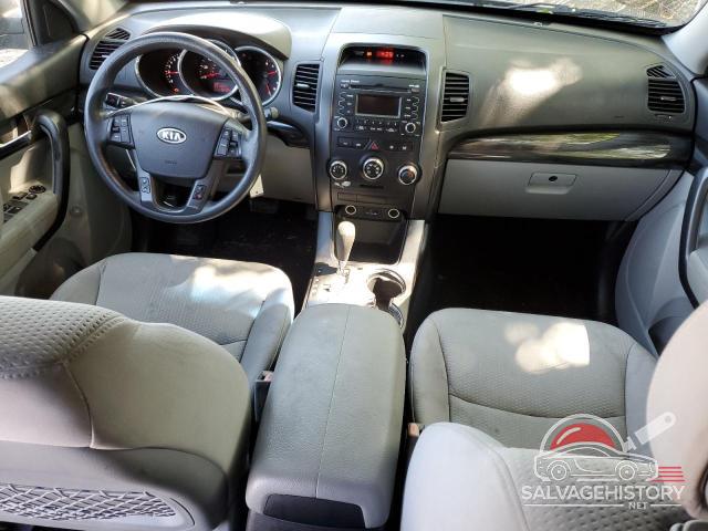 5XYKTDA25BG087981 2011 KIA SORENTO photo no. 8