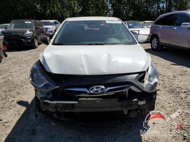 KMHCU5AE0DU068964 2013 HYUNDAI ACCENT photo no. 5
