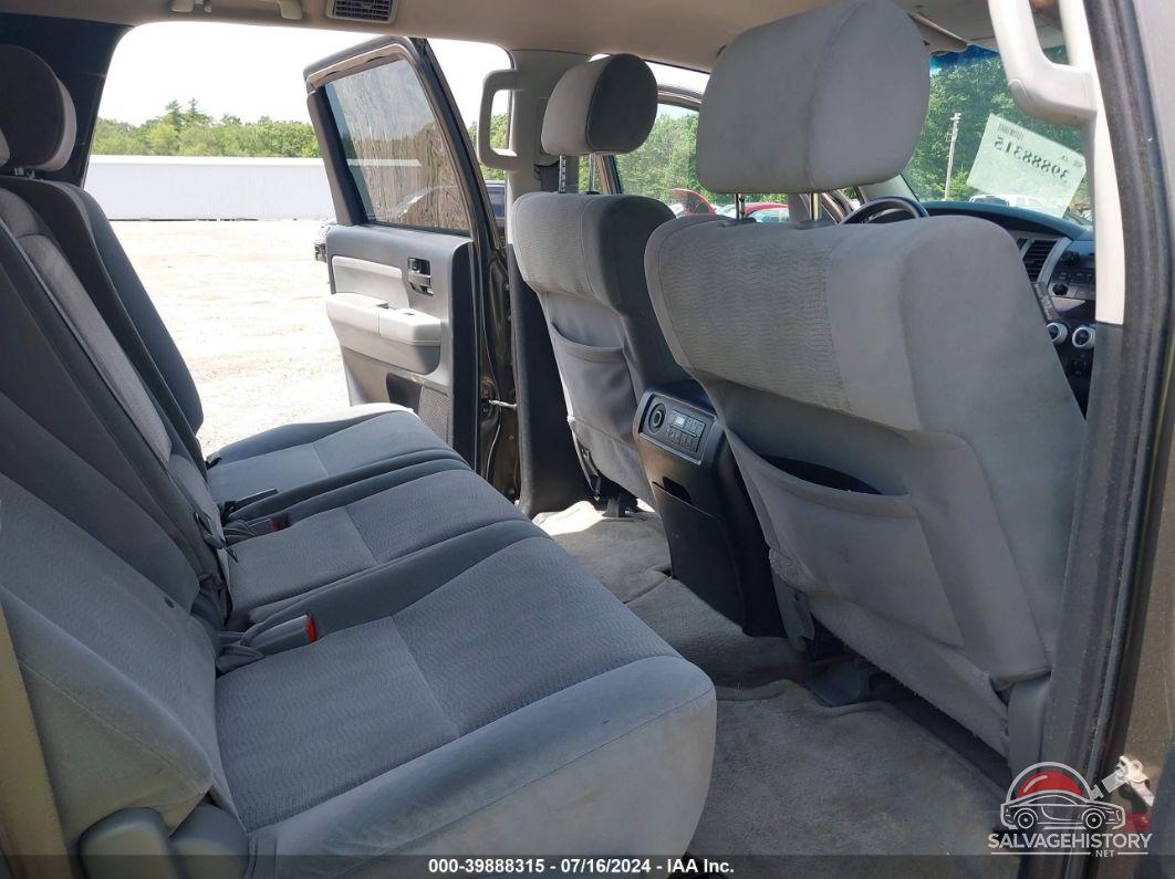 5TDBT64A49S000518 2009 TOYOTA SEQUOIA photo no. 8