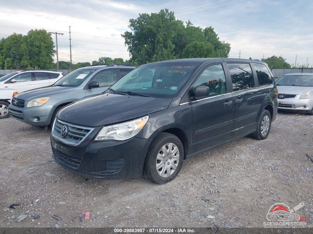 2C4RVAAG9CR355785 2012 VOLKSWAGEN ROUTAN photo no. 2