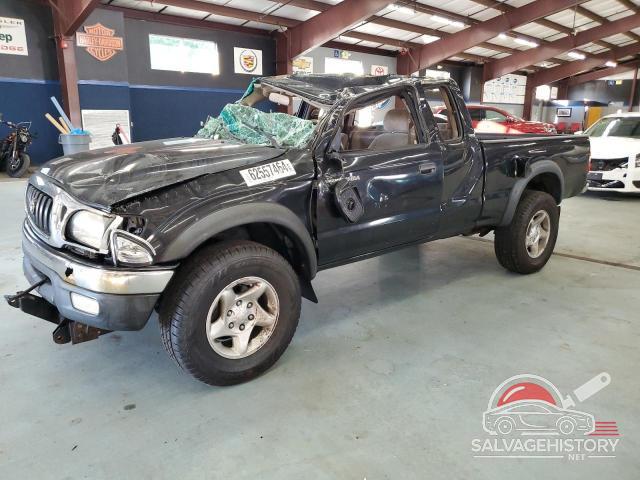 5TEWN72N12Z083440 2002 TOYOTA TACOMA photo no. 13