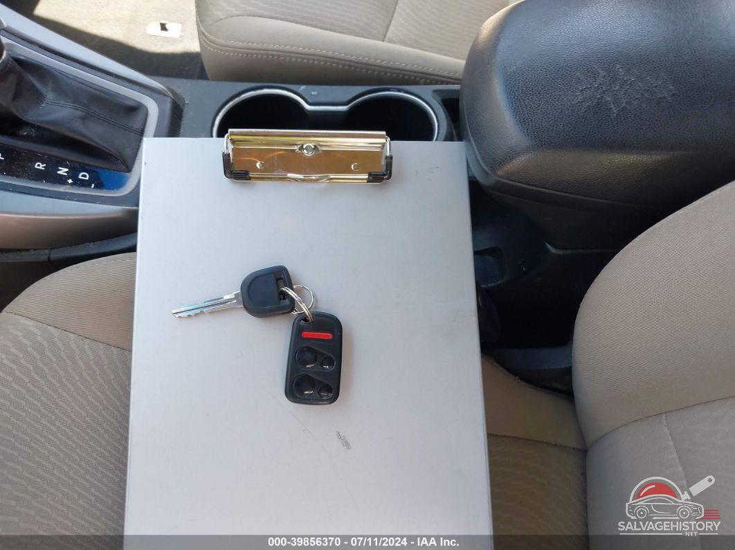 5NPDH4AE3FH628061 2015 HYUNDAI ELANTRA photo no. 11