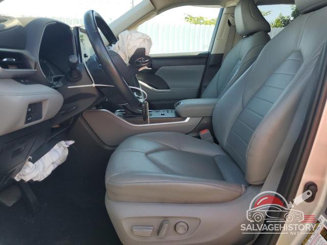 5TDGZRAH8MS521371 2021 TOYOTA HIGHLANDER photo no. 7